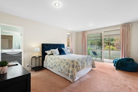 Photo of property in 1 Colquhoun Street, Glenross, Dunedin, 9011