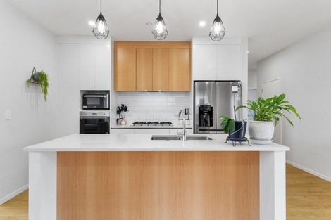 Photo of property in 14 Earlywood Road, Takanini, 2110