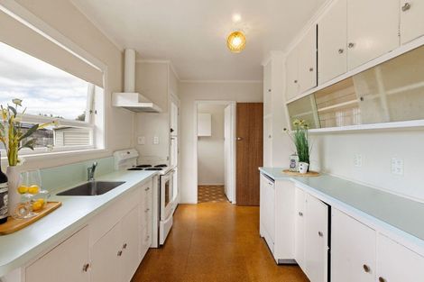 Photo of property in 20 Jeanette Street, Glenview, Hamilton, 3206