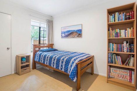 Photo of property in 6 Old Park Place, Takanini, 2112