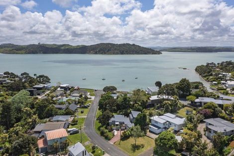 Photo of property in 69 Lorenzen Bay Road, Raglan, 3225