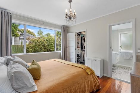 Photo of property in 6 Wilding Street, Saint Martins, Christchurch, 8022