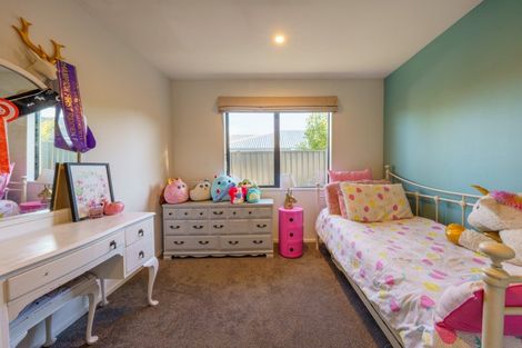 Photo of property in 16 Finch Street, Albert Town, Wanaka, 9305