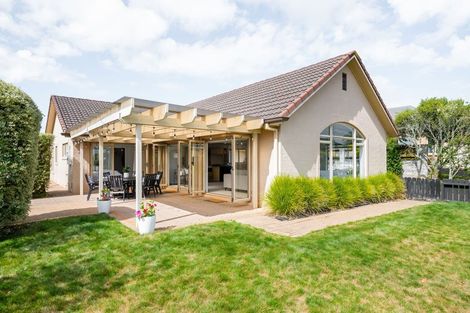 Photo of property in 122 Rototuna Road, Rototuna, Hamilton, 3210