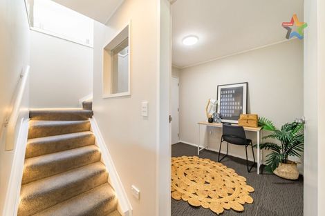 Photo of property in 24 Magnolia Grove, Maungaraki, Lower Hutt, 5010