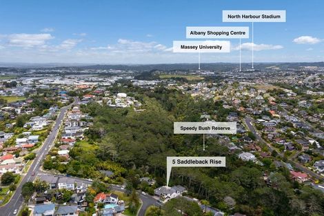 Photo of property in 5 Saddleback Rise, Murrays Bay, Auckland, 0630