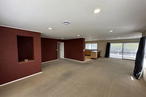 Photo of property in 27 Seneca Court, Golflands, Auckland, 2013