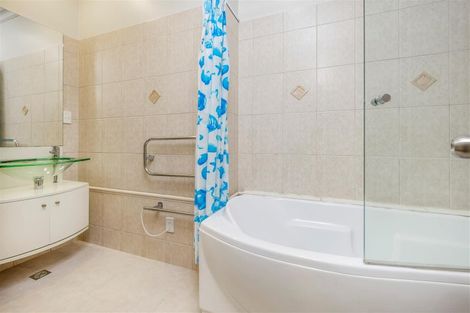 Photo of property in 12/126 Stancombe Road, Flat Bush, Auckland, 2016