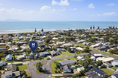 Photo of property in 12 Hereford Place, Waihi Beach, 3611