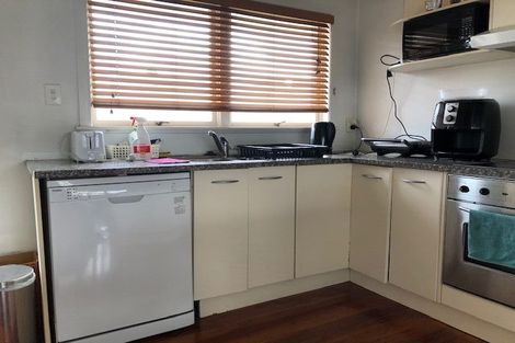 Photo of property in 2/28 Esmonde Road, Takapuna, Auckland, 0622