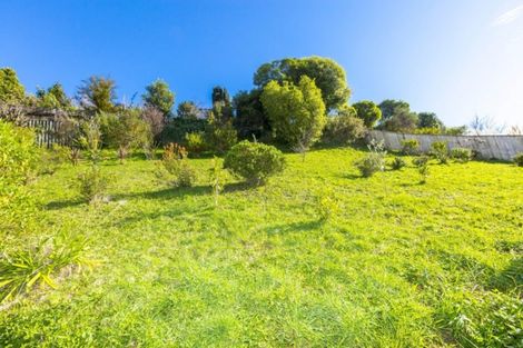 Photo of property in 32 King Charles Drive, Kingsley Heights, Upper Hutt, 5018