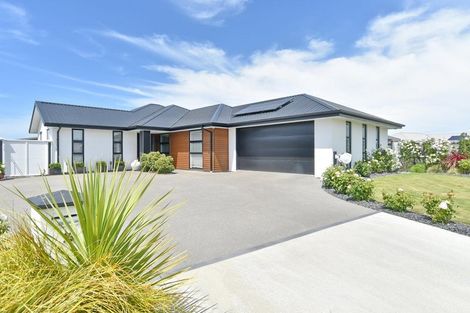 Photo of property in 19 Ballinger Place, Kaiapoi, 7630