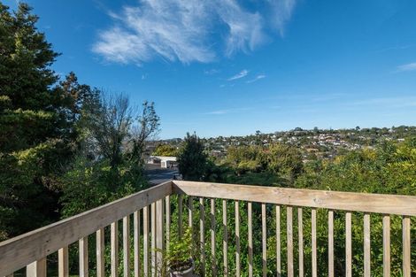 Photo of property in 2/60 Arran Road, Browns Bay, Auckland, 0630