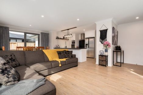 Photo of property in 80 Awataha Crescent, Pyes Pa, Tauranga, 3110