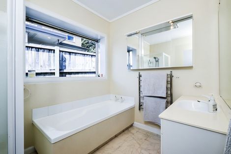 Photo of property in 93 Beerescourt Road, Beerescourt, Hamilton, 3200