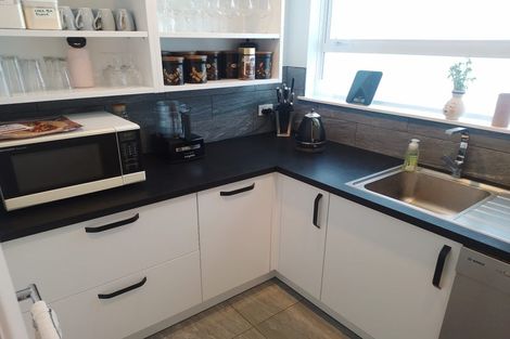 Photo of property in 21 Makura Drive, Papamoa Beach, Papamoa, 3118