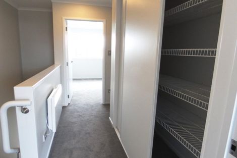 Photo of property in 18 Walter Merton Road, Hobsonville, Auckland, 0616