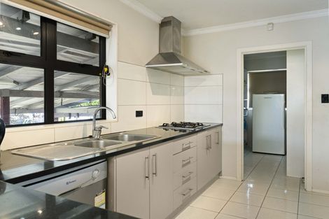 Photo of property in 80 Rosella Road, Mangere East, Auckland, 2024