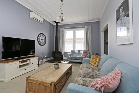 Photo of property in 206 Lascelles Street, Saint Leonards, Hastings, 4120
