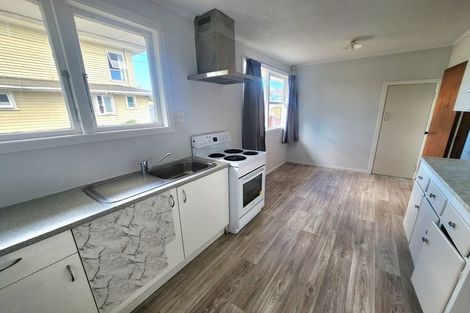 Photo of property in 105 Tidal Road, Mangere, Auckland, 2022