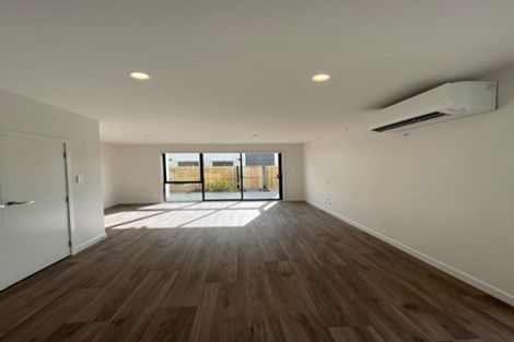 Photo of property in 9a Welby Place, Mangere, Auckland, 2022