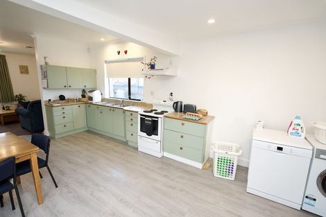 Photo of property in 129 Church Street, West End, Palmerston North, 4412