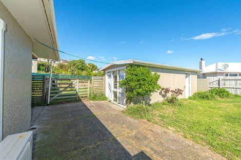 Photo of property in 44 Manuka Street, Castlecliff, Whanganui, 4501