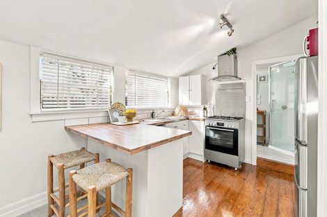 Photo of property in 147a Holly Road, St Albans, Christchurch, 8014