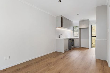 Photo of property in 1092c Great North Road, Point Chevalier, Auckland, 1022