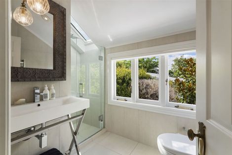 Photo of property in 49b Roland Road, Greenhithe, Auckland, 0632