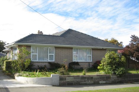Photo of property in 16 Gladson Avenue, Sockburn, Christchurch, 8042