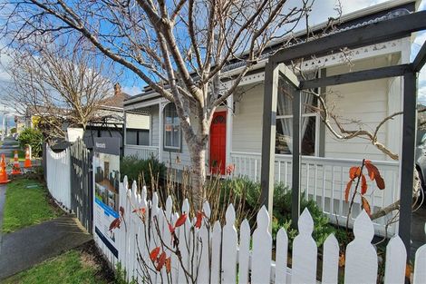 Photo of property in 805 Queen Sh25 Street, Thames, 3500