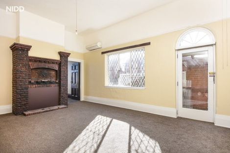 Photo of property in 131 Macandrew Road, South Dunedin, Dunedin, 9012