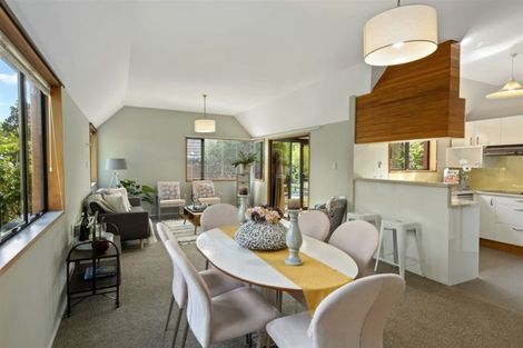 Photo of property in 2/3 Karitane Drive, Cashmere, Christchurch, 8022