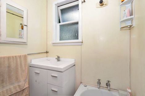 Photo of property in 15 Primrose Street, Frankton, Hamilton, 3204