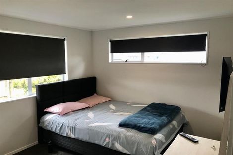 Photo of property in 2/77 Luanda Drive, Ranui, Auckland, 0612