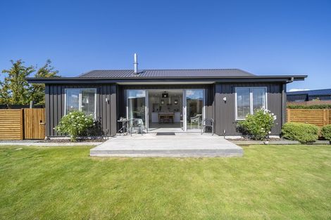 Photo of property in 37 Paton Place, Te Anau, 9600