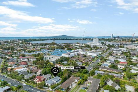 Photo of property in 14 Nile Road, Milford, Auckland, 0620