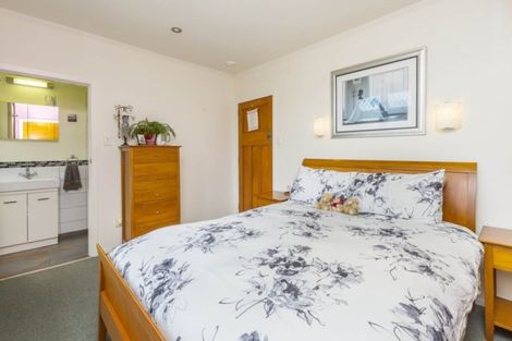 Photo of property in 16 Phar Lap Grove, Trentham, Upper Hutt, 5018