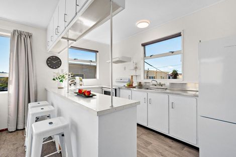 Photo of property in 2/16 Ross Street, Kilbirnie, Wellington, 6022