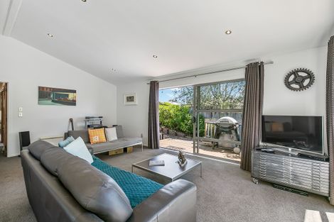 Photo of property in 60 Alexander Avenue, Torbay, Auckland, 0630