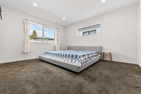 Photo of property in 25a Larnoch Road, Henderson, Auckland, 0610