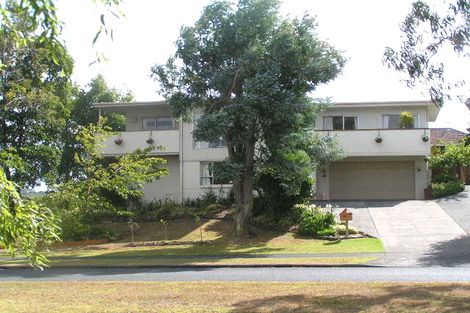 Photo of property in 91 Becroft Drive, Forrest Hill, Auckland, 0620