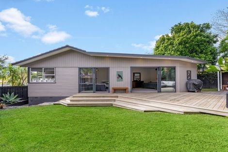 Photo of property in 47 Felgrove Street, Glendene, Auckland, 0602