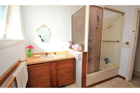 Photo of property in 2/83 Roberta Drive, Somerfield, Christchurch, 8024