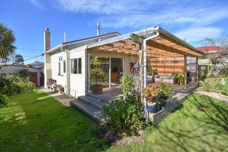 Photo of property in 21 Blackman Avenue, Sawyers Bay, Port Chalmers, 9023