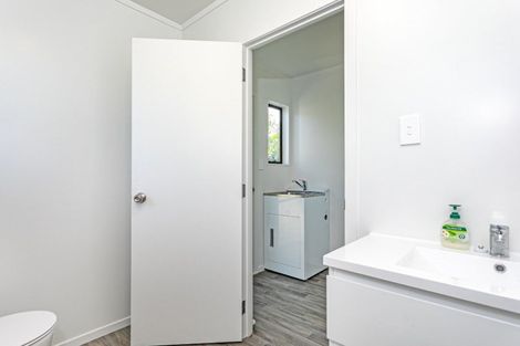 Photo of property in 104 Titiro Place, Onemana, Whangamata, 3691