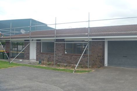 Photo of property in 2/2 Walter Strevens Drive, Conifer Grove, Takanini, 2112