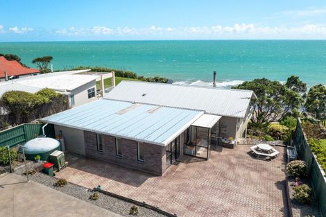 Photo of property in 24 Motukari Place, Onaero, Urenui, 4383