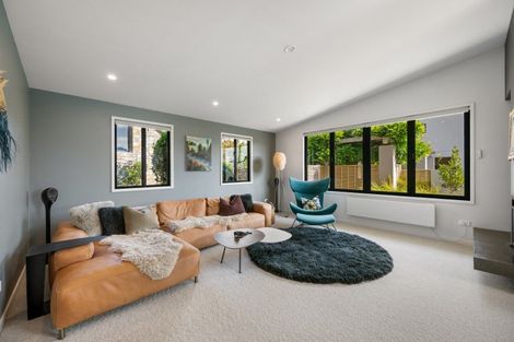Photo of property in 8b Minaret Ridge, Wanaka, 9305